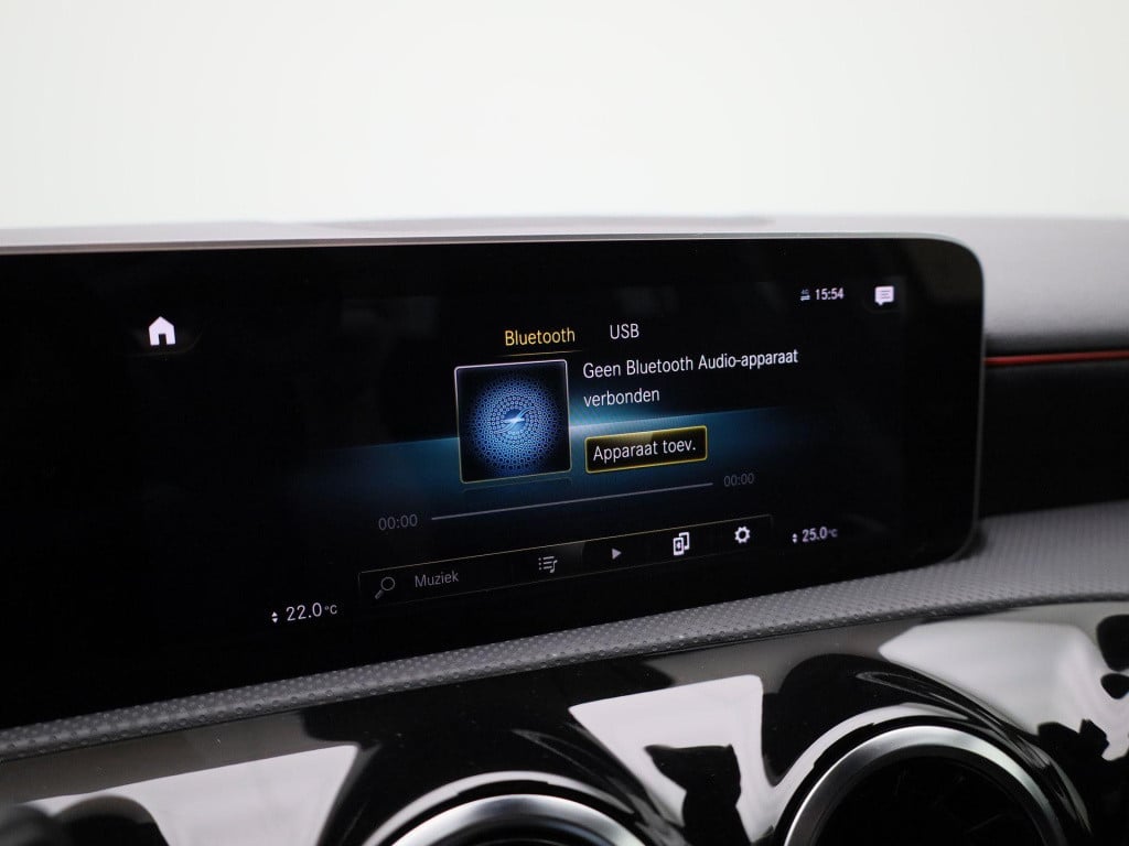 Mercedes-Benz A-Klasse 180 business solution amg | automaat | half leder | 