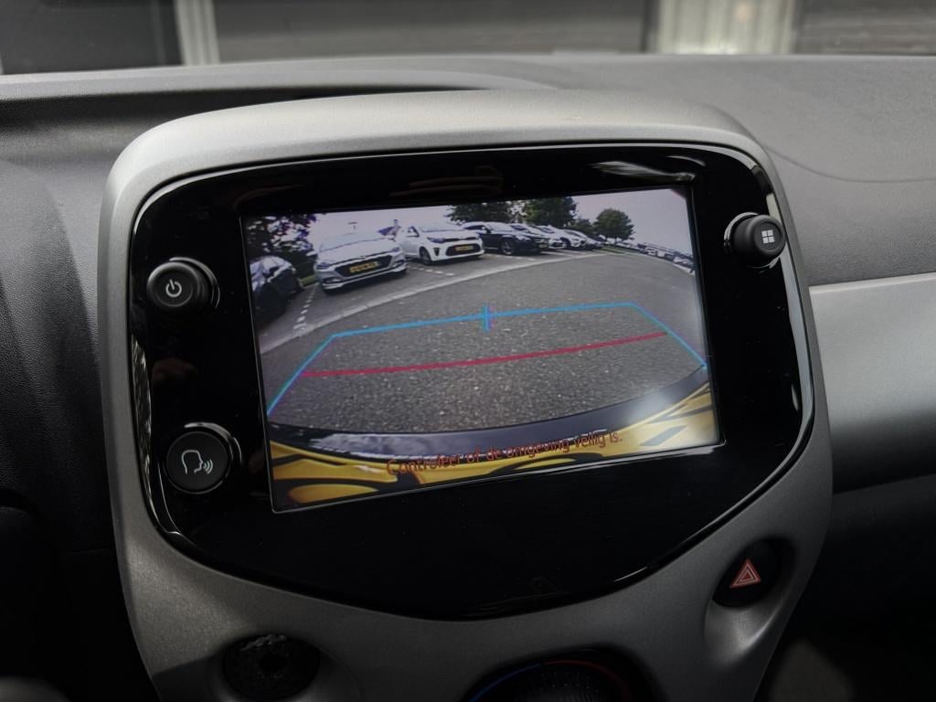 Toyota Aygo 1.0 vvt-i x-play - carplay - android auto -