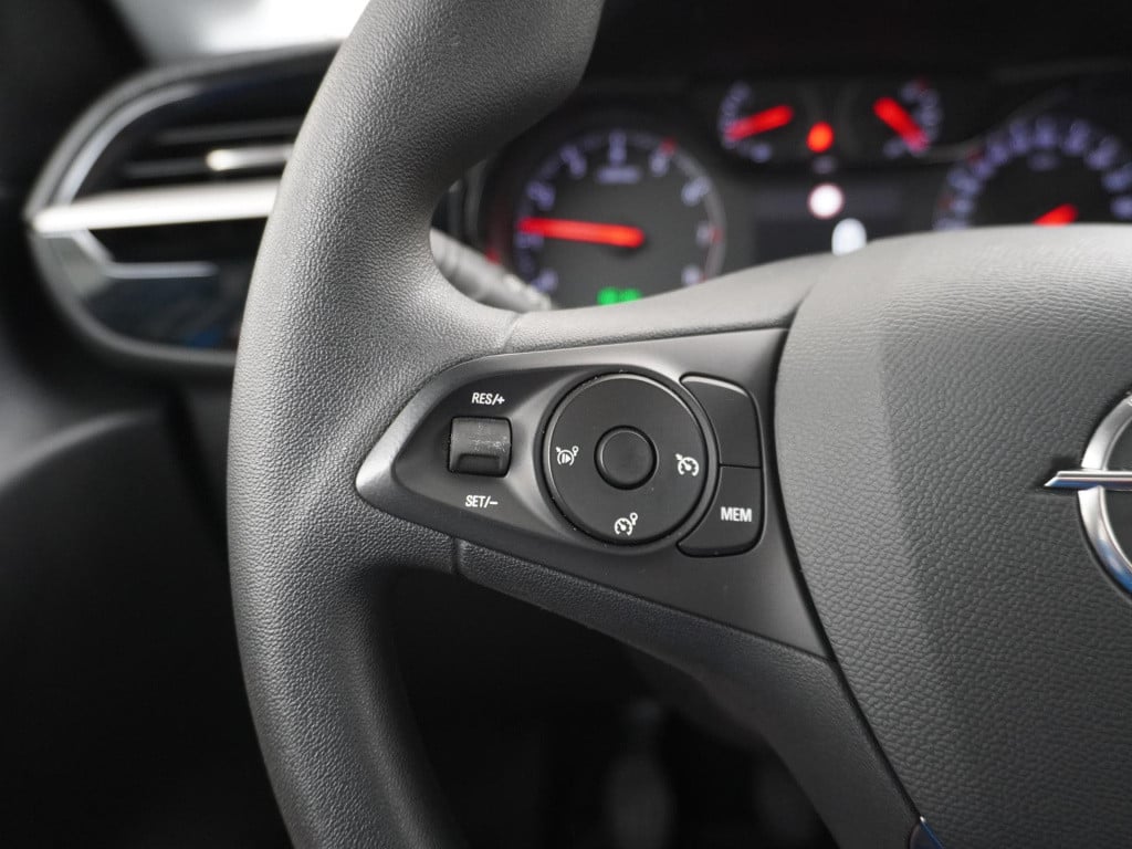 Opel Corsa 1.2 edition | navigatie | cruise control | lm velgen