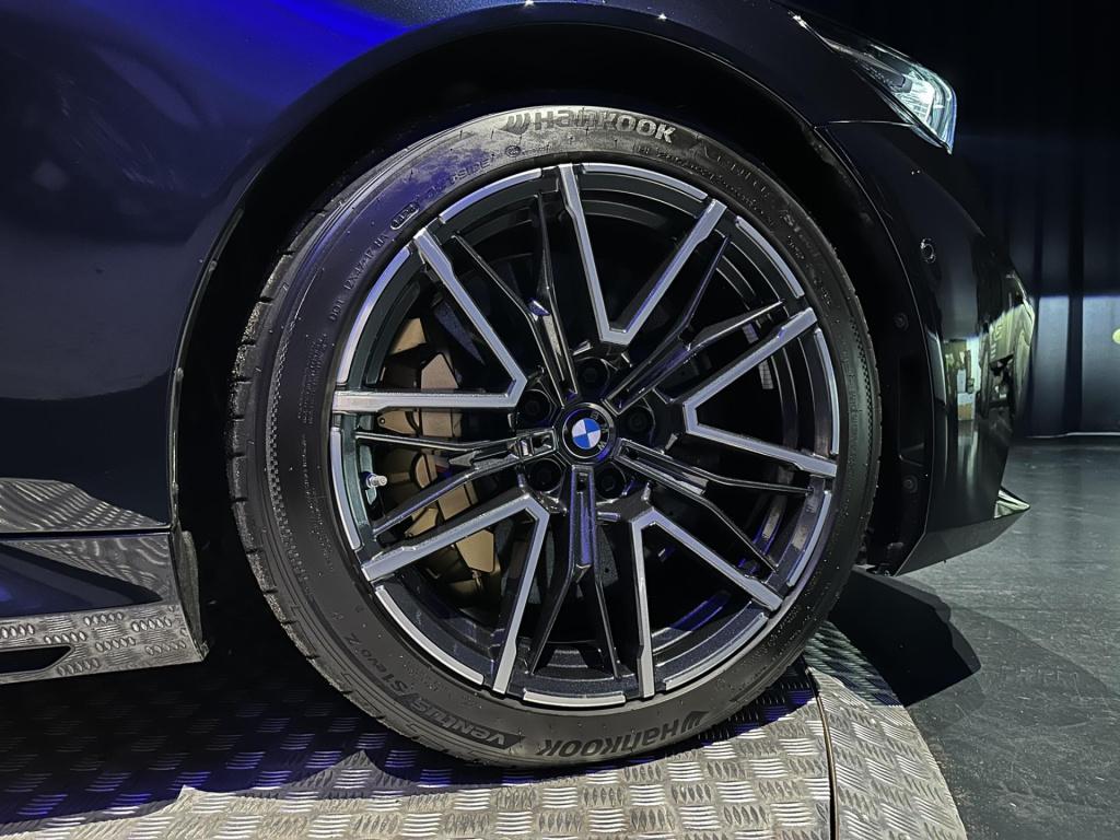 BMW M5 5-serie *limousine v8 m hybrid*carbon extr*b&w*alcantarahemel*nl-aut