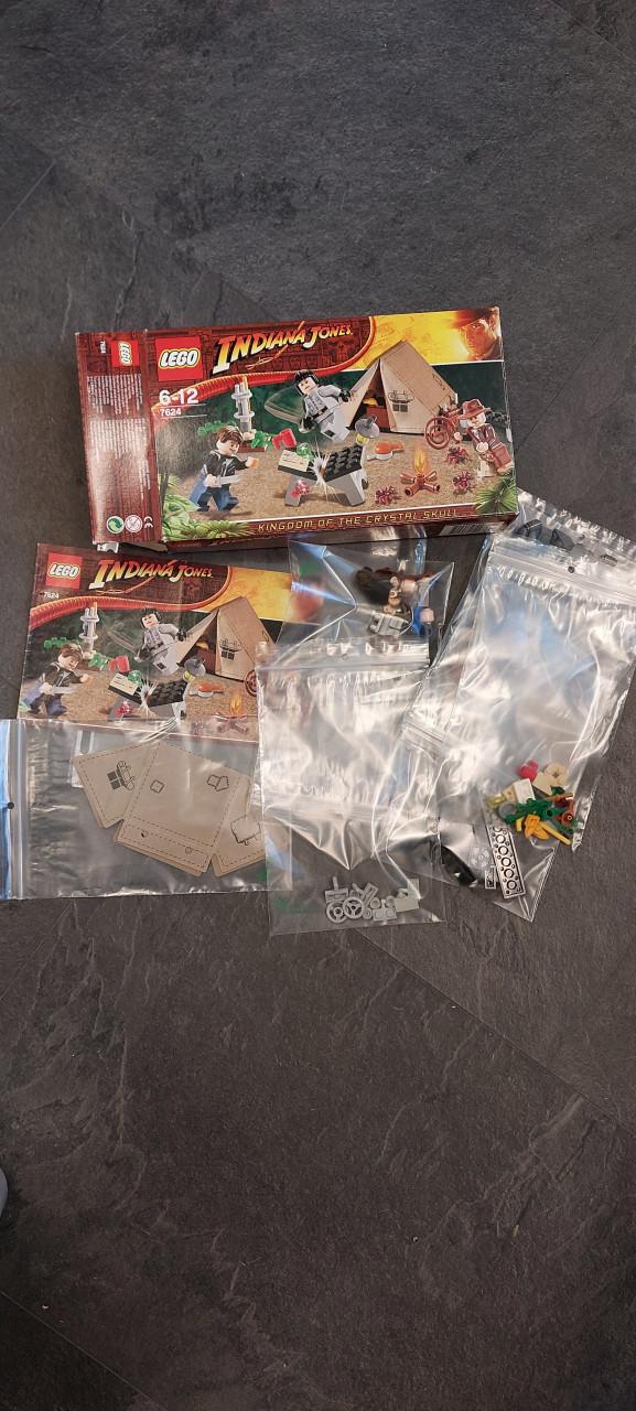 Lego 7624 Indiana Jones Kingdom of the crystal skull