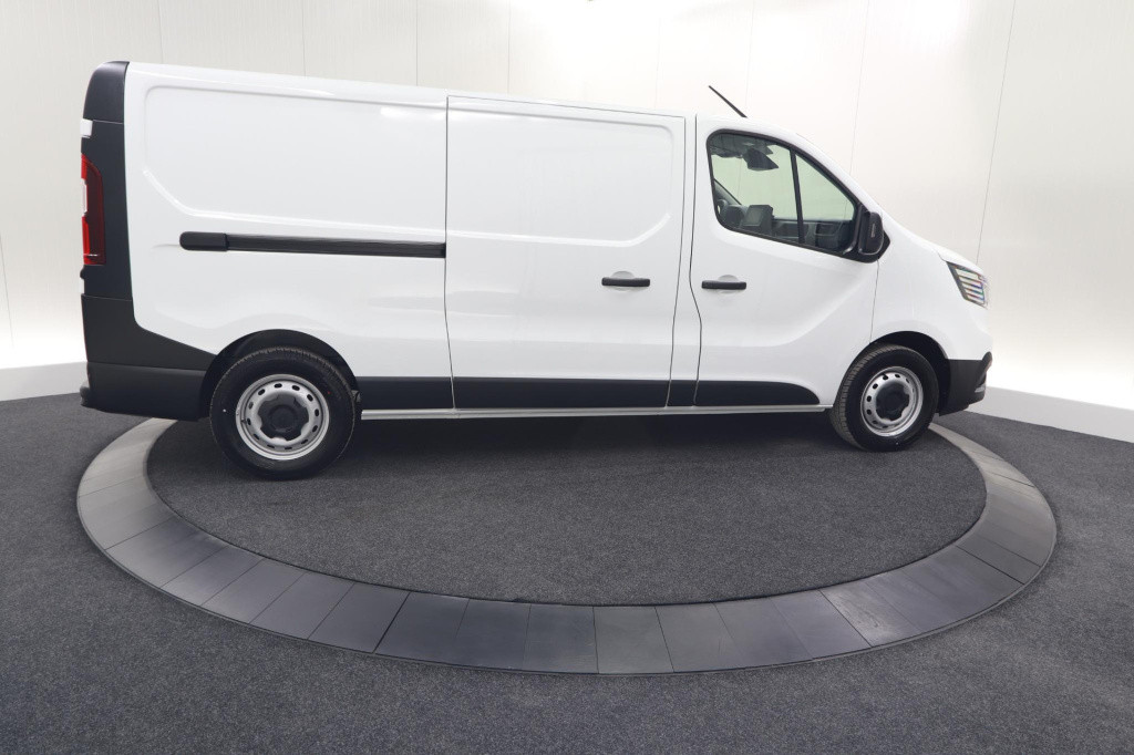 Renault Trafic 2.0 blue dci 130 t30 l2h1 advance | camera | apple carplay |