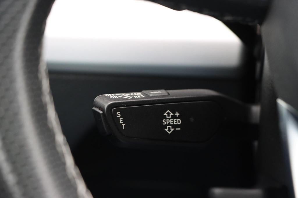 Audi Q5 50 tfsi e quattro s edition competition 300pk s-tronic | pano | luc