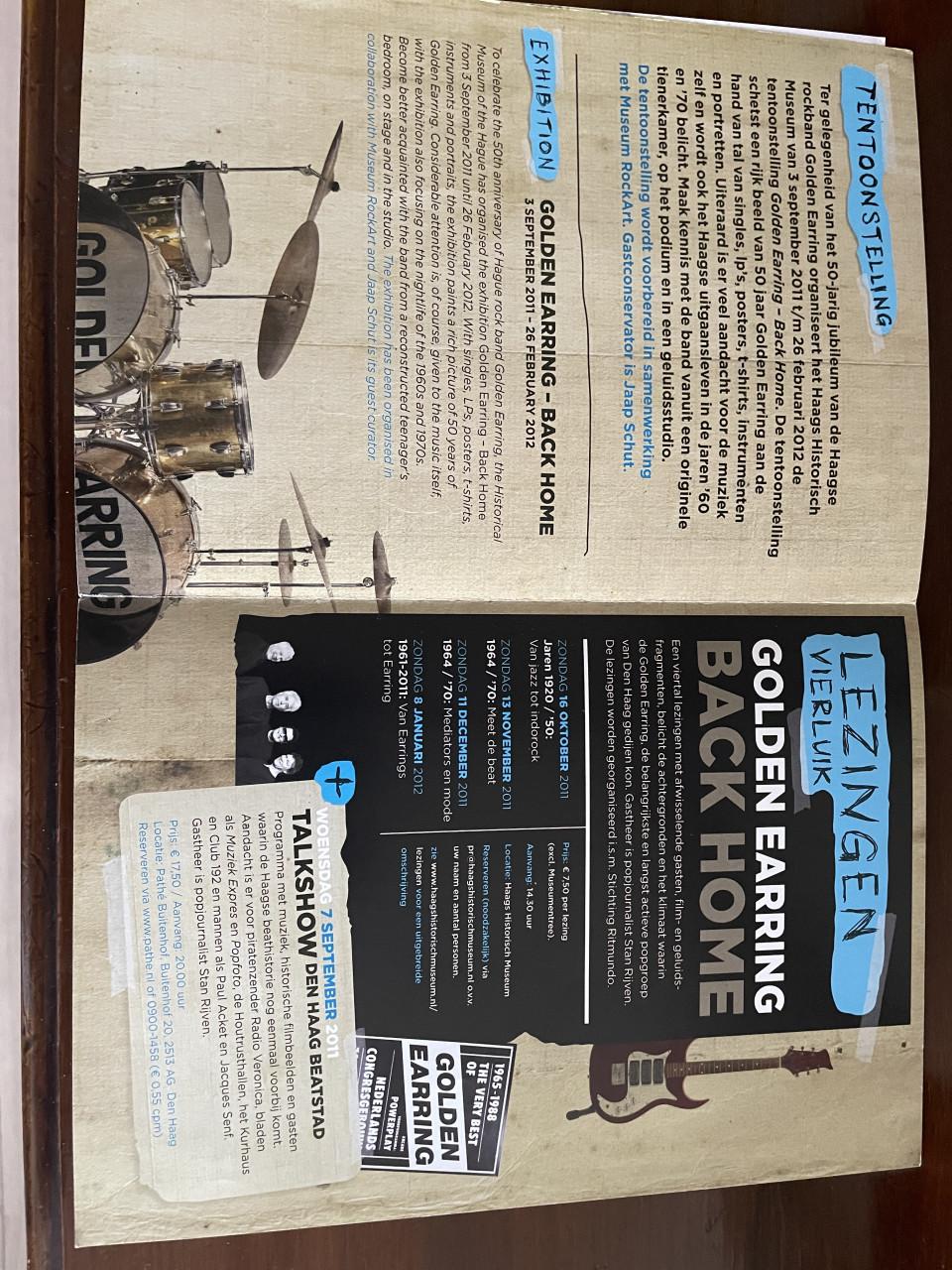 Golden Earring boek inclusief postzegels en 2 drumstokken Cesar