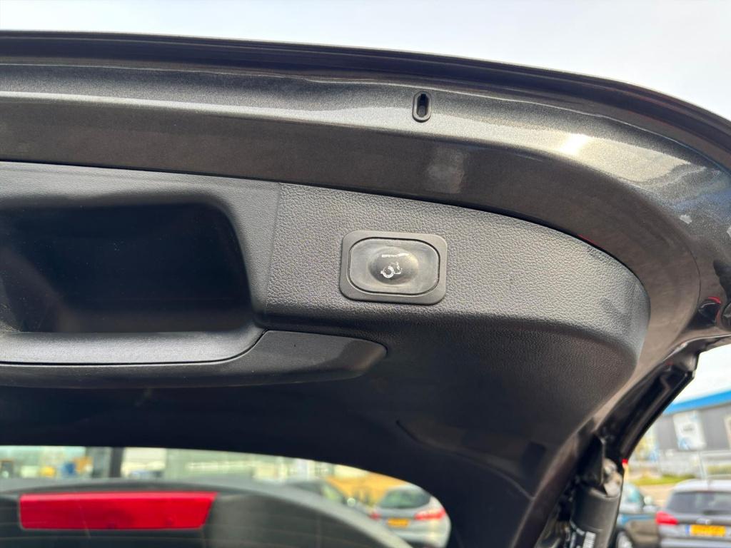 Ford Focus 1.0 ecoboost hybrid 125pk st-line, trekhaak, winterpakket