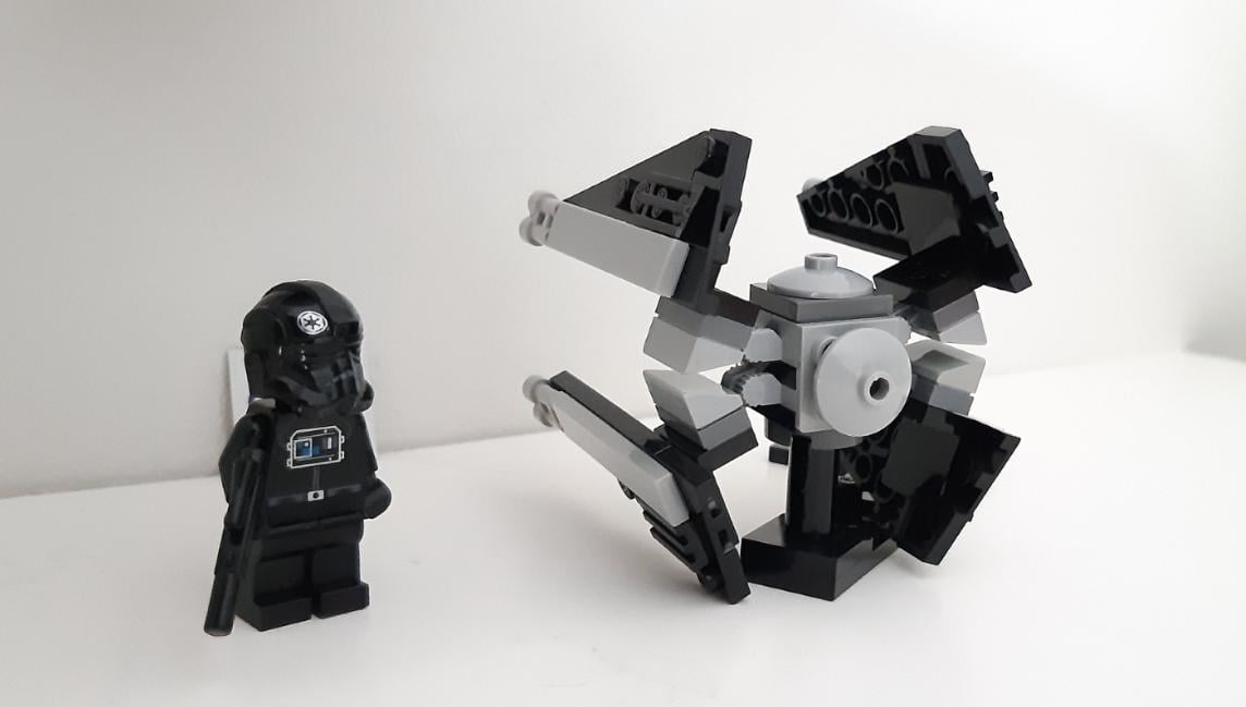 LEGO Star Wars 9676: TIE Interceptor & Death Star