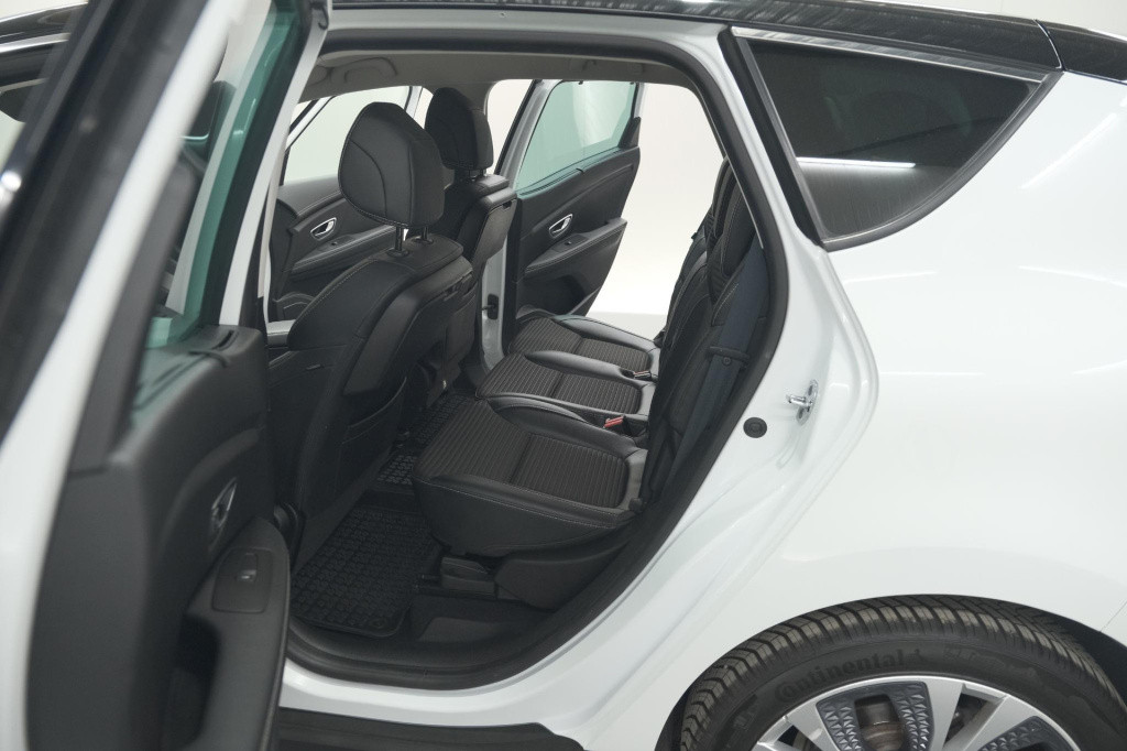Renault Scenic tce 140 edc intens | trekhaak | camera | dodehoekdetectie | 