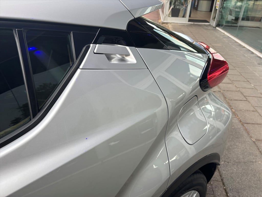 Toyota C-hr 1.2 116pk comfort| airco| adapt.cruise|lane assist| rijklaar in