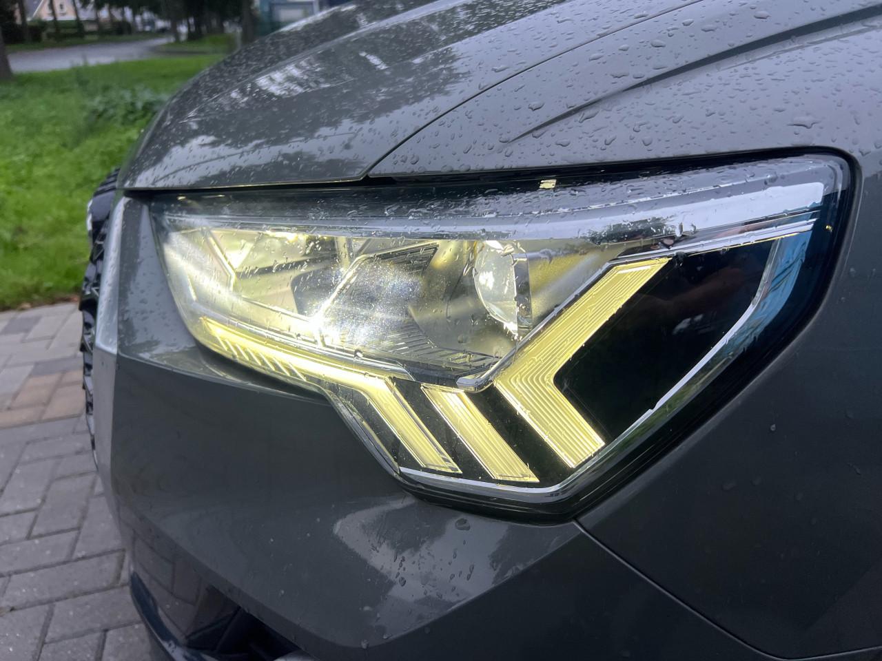 Audi Q3 Sportback 45TFSI S-Line Quattro Matrix