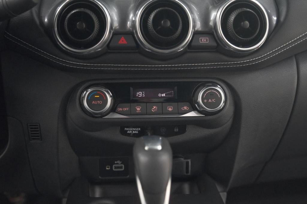 Nissan Juke 1.6 hybrid business premium | camera | apple carplay | parkeers