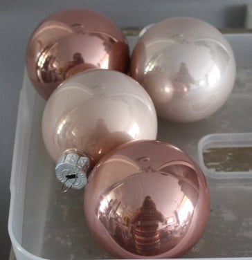 Set van 4 glazen kerstballen