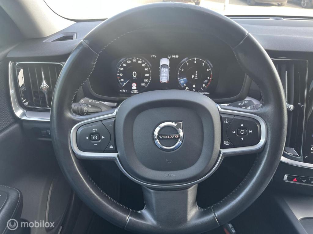 Volvo V60 2.0 b3 momentum advantage | 1e eig. | dealeronderhouden