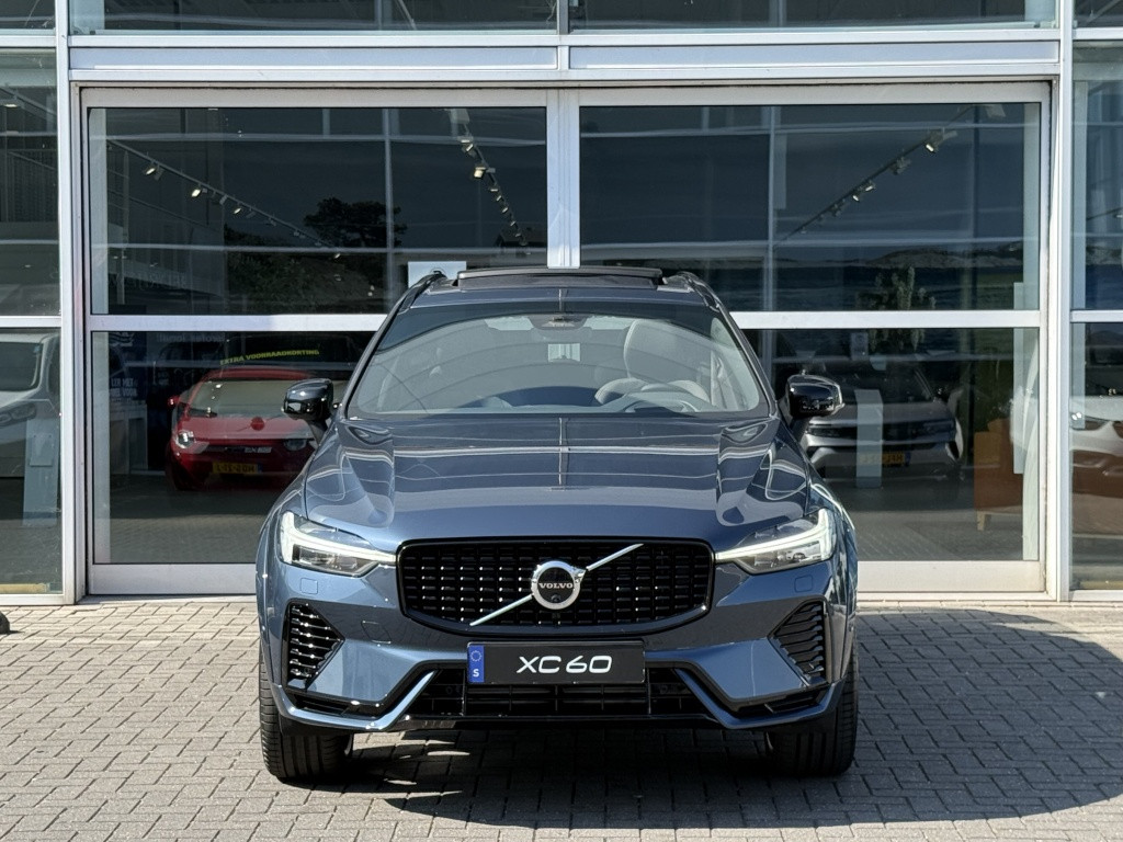 Volvo XC60 t6 awd ultra dark