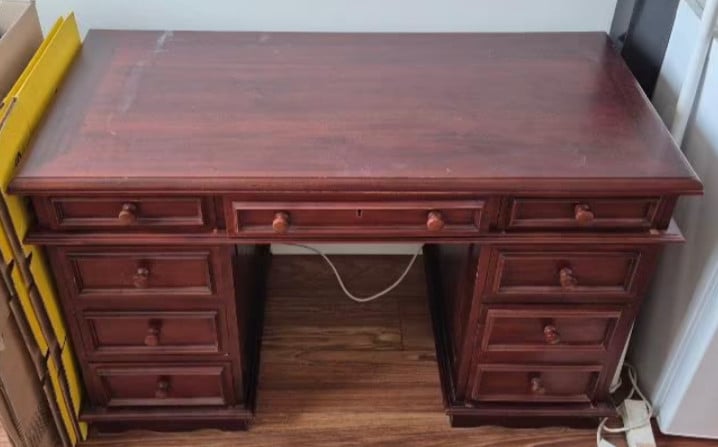 Antiek houten bureau
