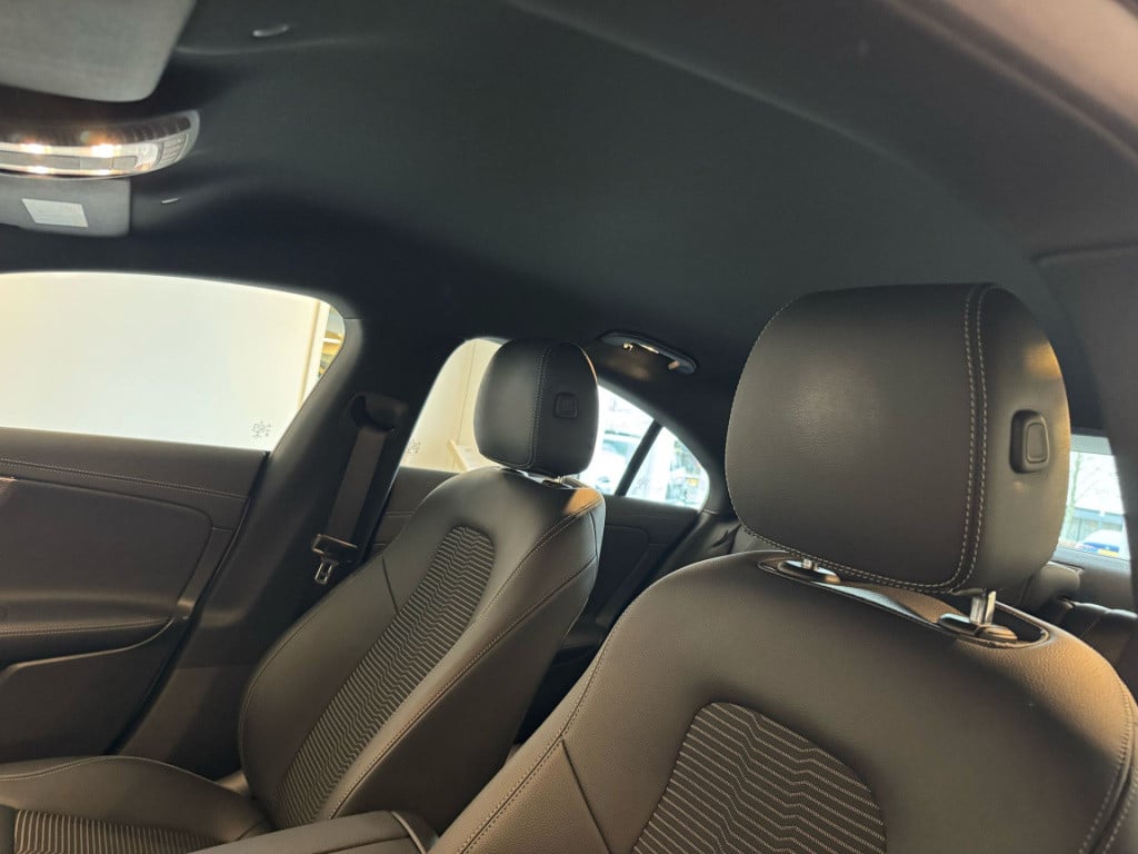 Mercedes-Benz Cla 250 e business solution