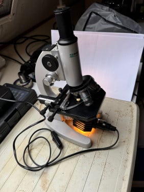 Microscoop Paralux 640