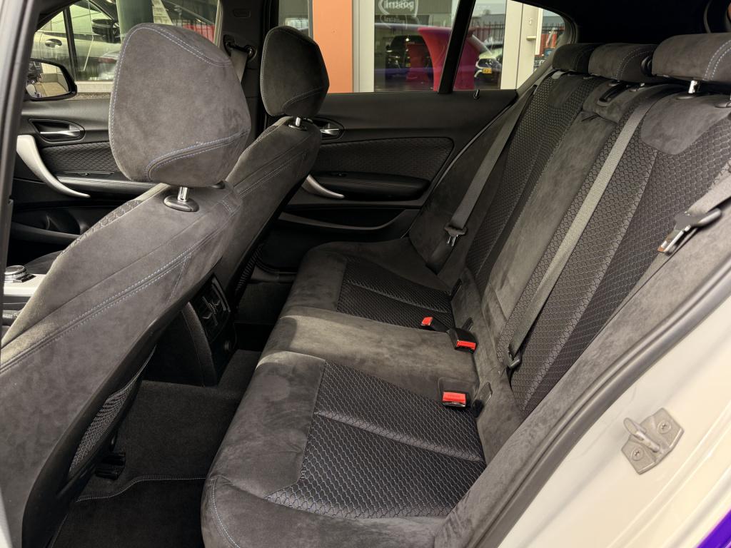 BMW 1 Serie m135i m-performance | schuifdak| navi | cruise | performance ui