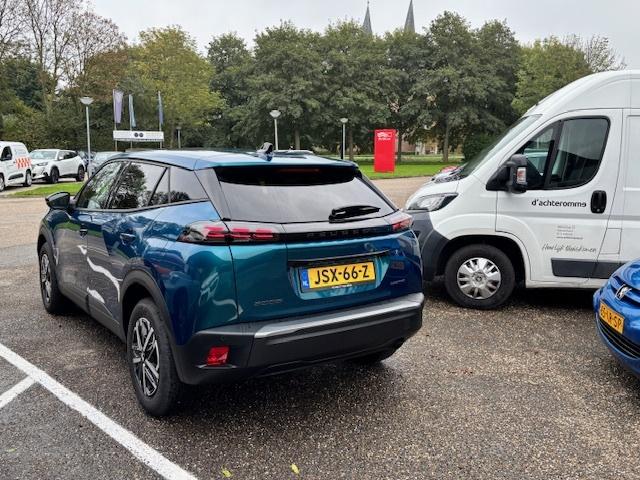 Peugeot 2008 1.2 hybrid 110pk e-dcs6 business apple carplay & android auto 