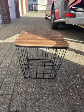 Bijzet tafeltje