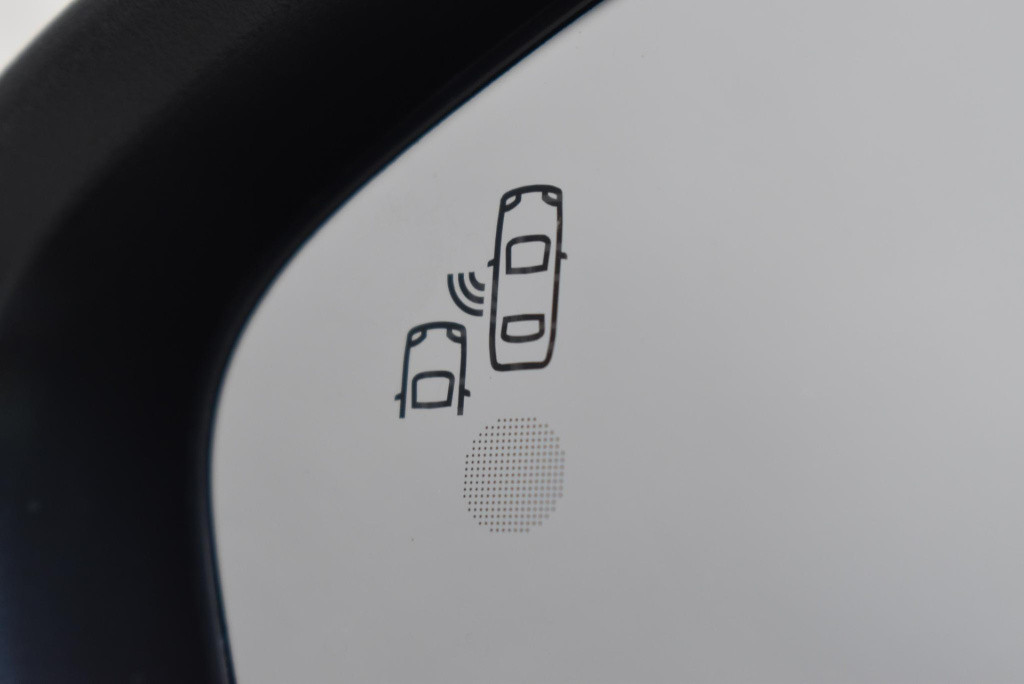 Opel Crossland X 1.2 turbo innovation | winterpakket | lmv | navi |