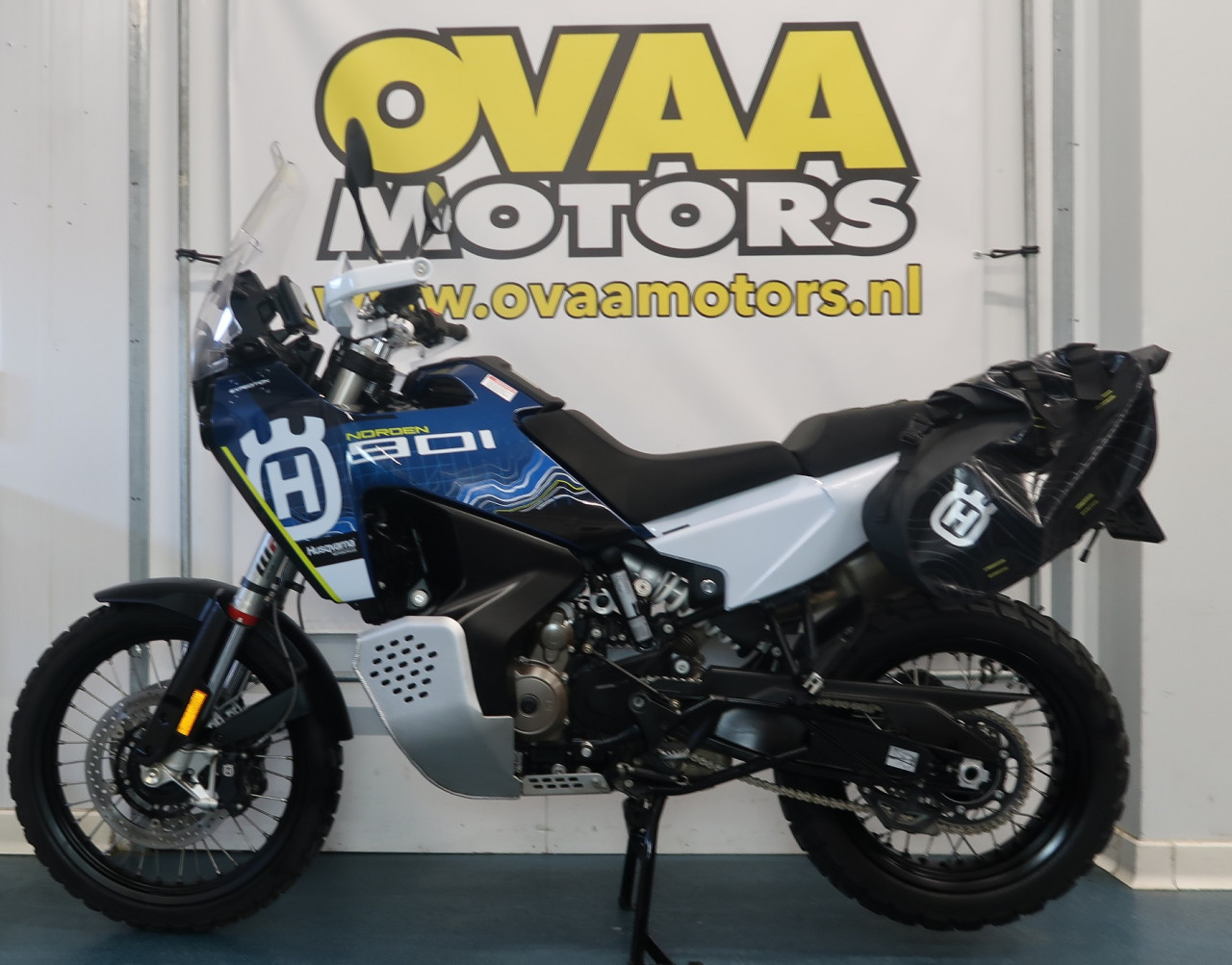 Husqvarna 901 Norden Expediton 2023 als nieuw