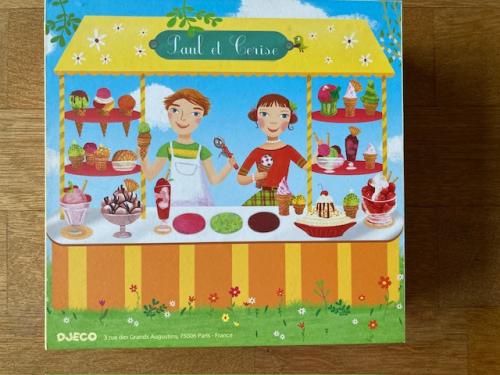 IJssalon spelen en leerplank