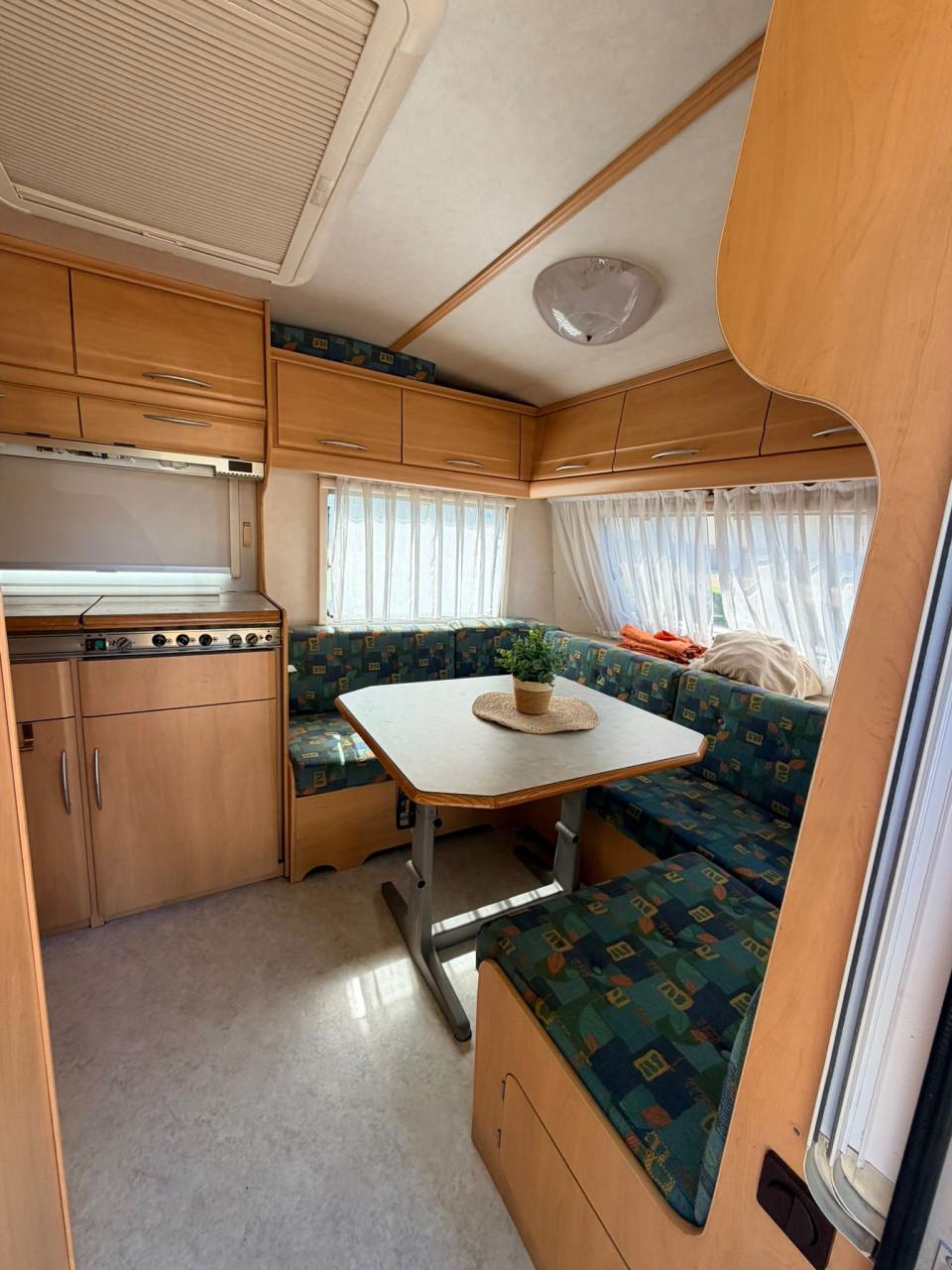 Fendt Saphir 465 caravan 2001