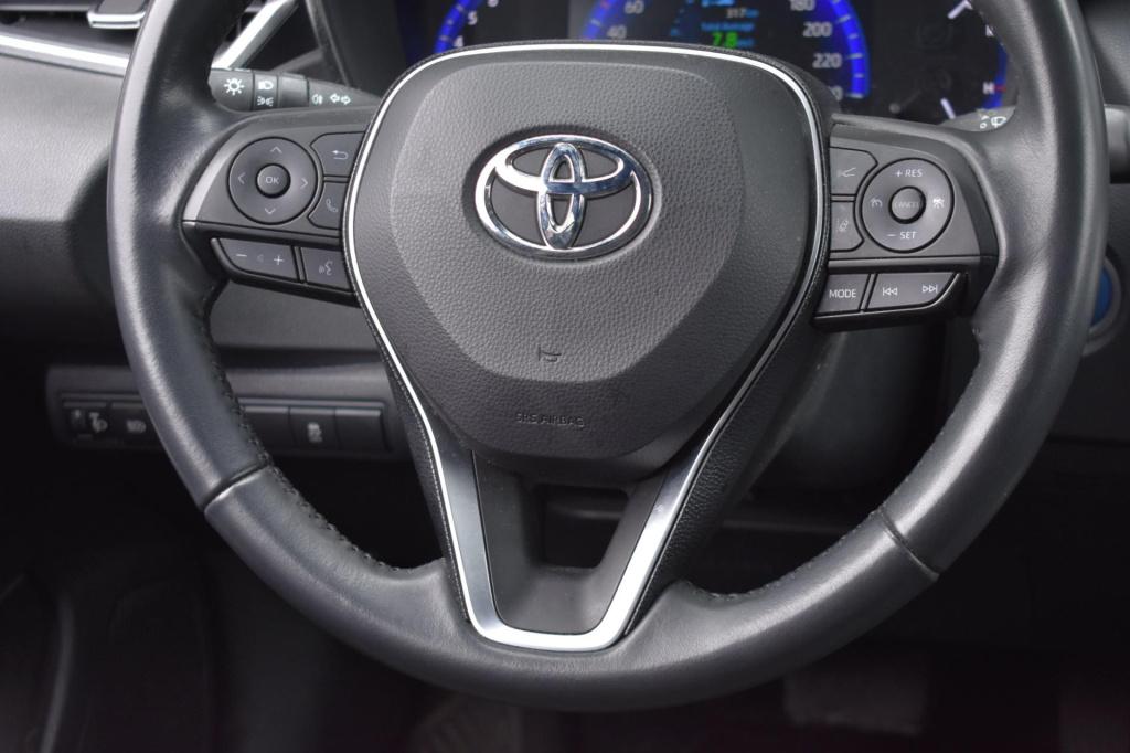 Toyota Corolla 1.8 hybrid dynamic | camera | apple carplay | android auto |