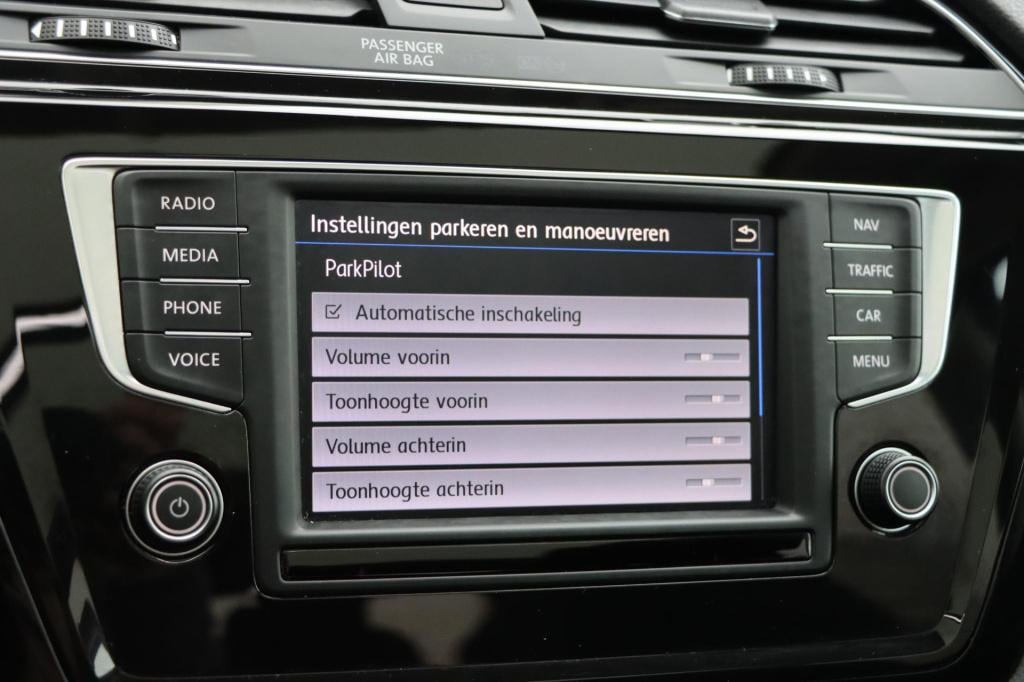 Volkswagen Touran 1.8 tsi highline 180pk dsg7