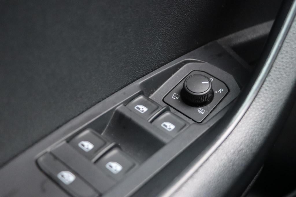 Skoda Karoq 1.5 tsi act sportline business