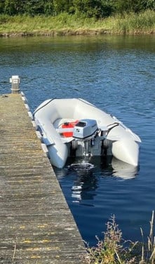 Quicksilver rubberboot met Honda 5pk buitenboordmotor + handtrailer