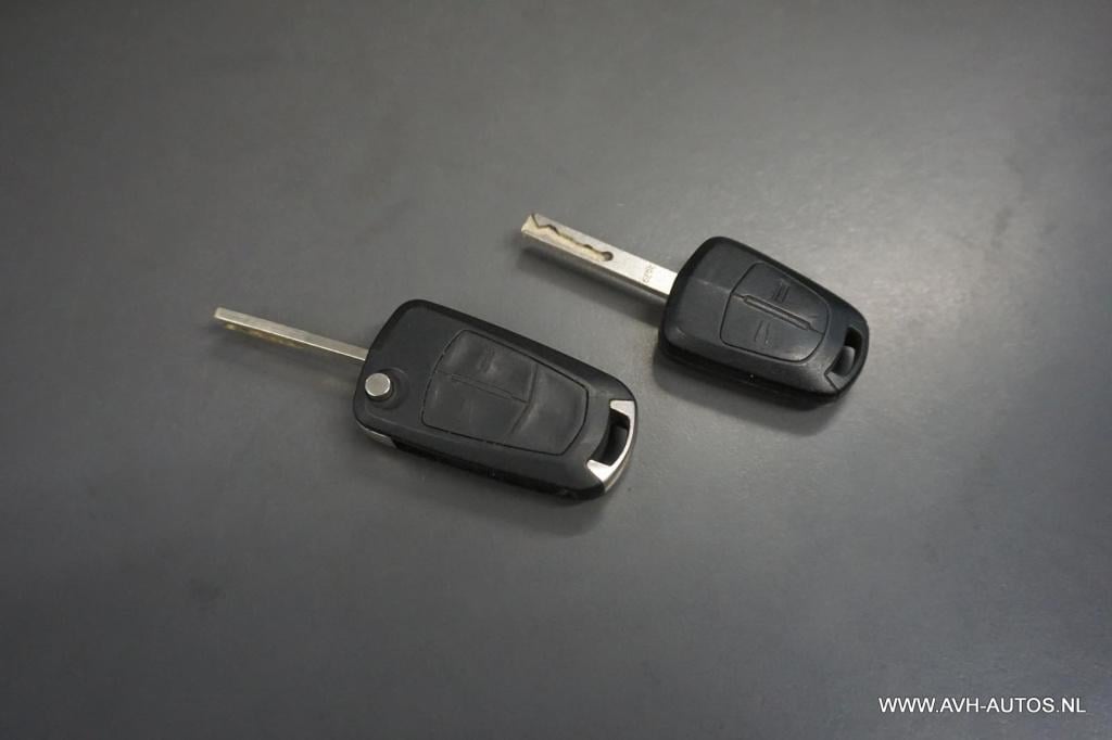 Opel Corsa 1.4-16v enjoy