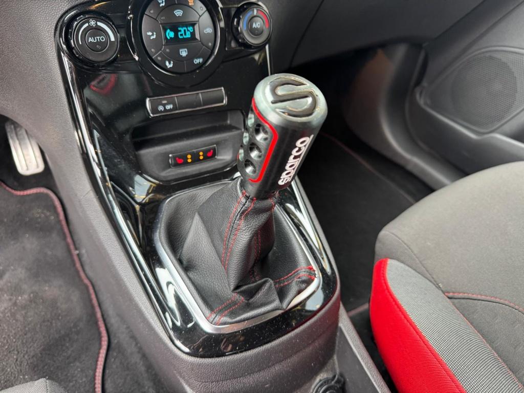 Ford Fiesta 1.0 ecob. black edit | 140pk | db-riem: 2024 vernieuwd