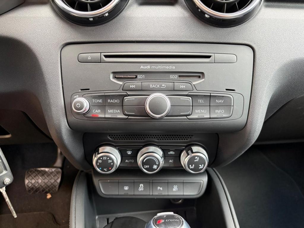 Audi A1 Sportback 1.4 tfsi connect | s-line | automaat