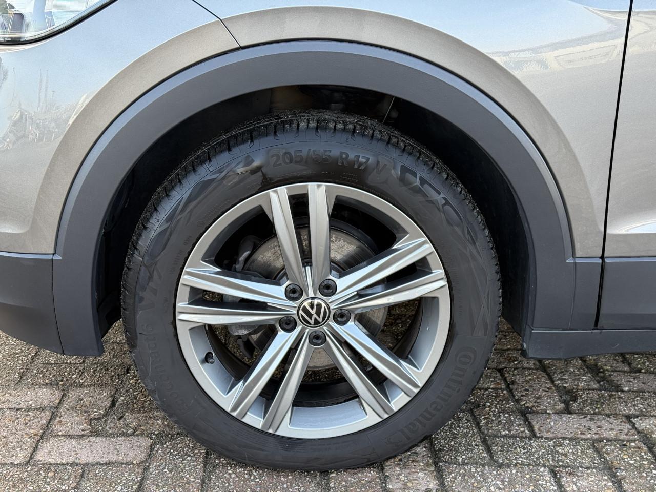 Volkswagen T-Cross - 1.5 TSI Style Business R