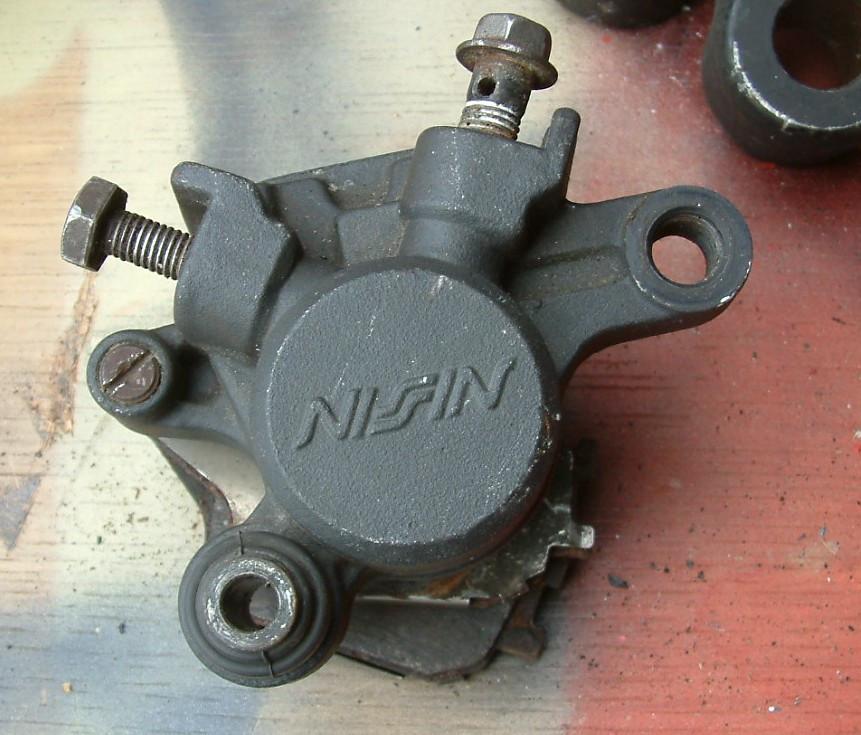 Achterrem met pomp  achterrem  klauw houder 750