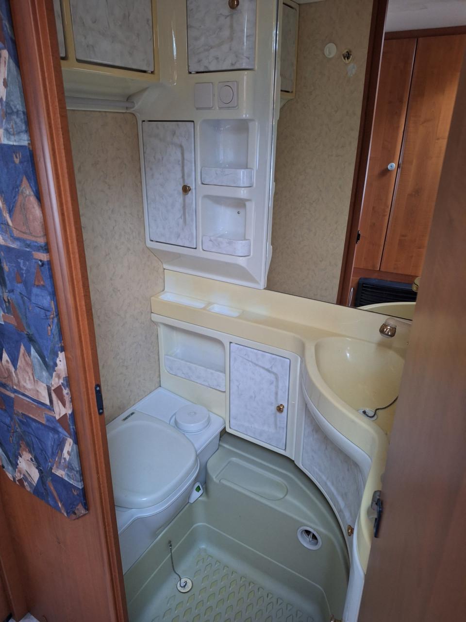 Caravan hobby excellent 560