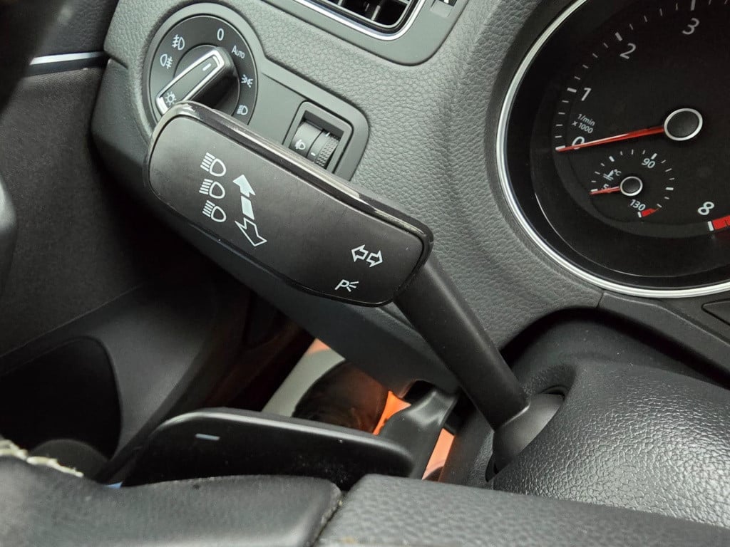 Volkswagen Polo occasion 1.2 tsi highline automaat met trekhaak en cruiseco