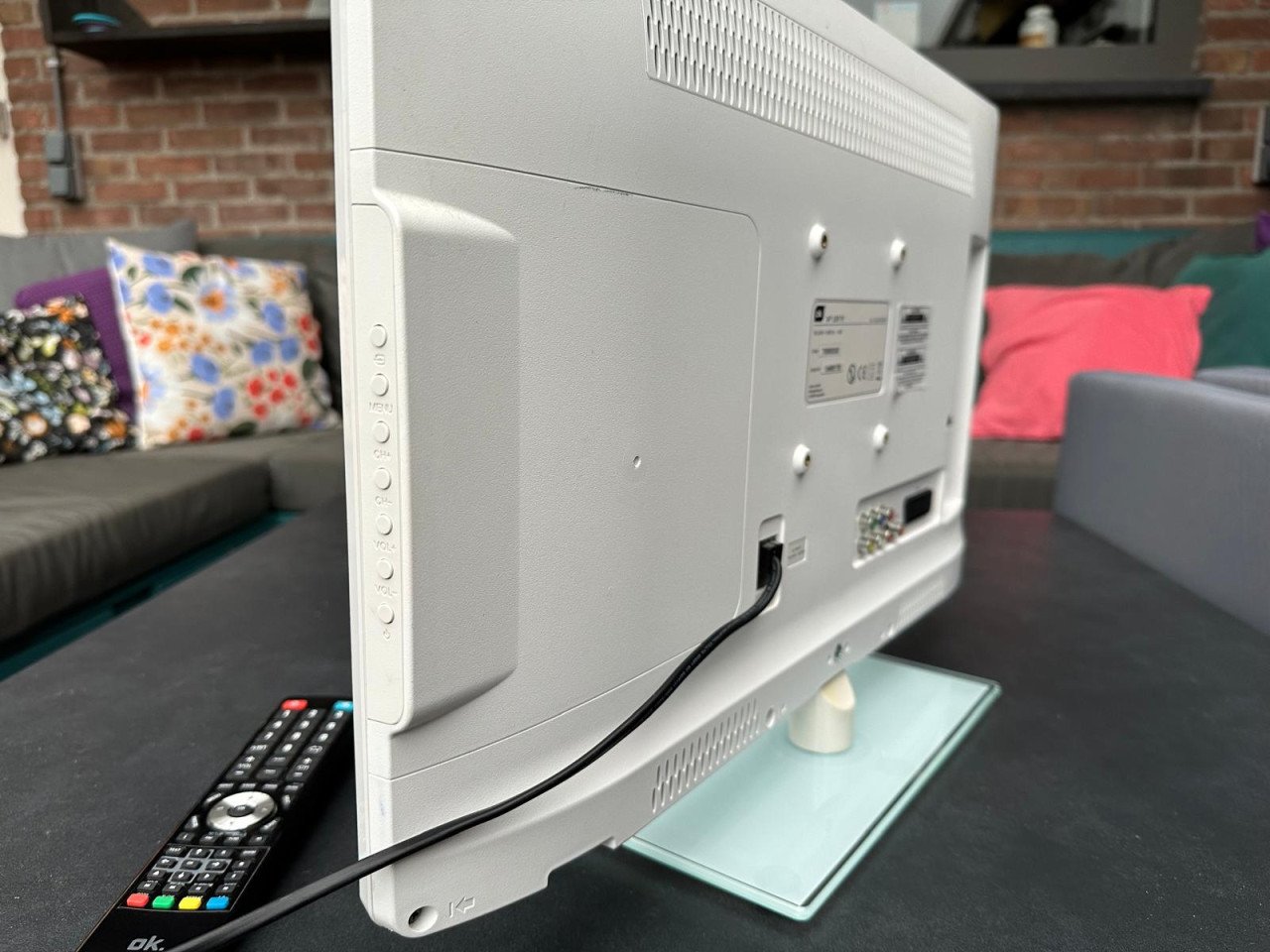 OK 24" LCD tv