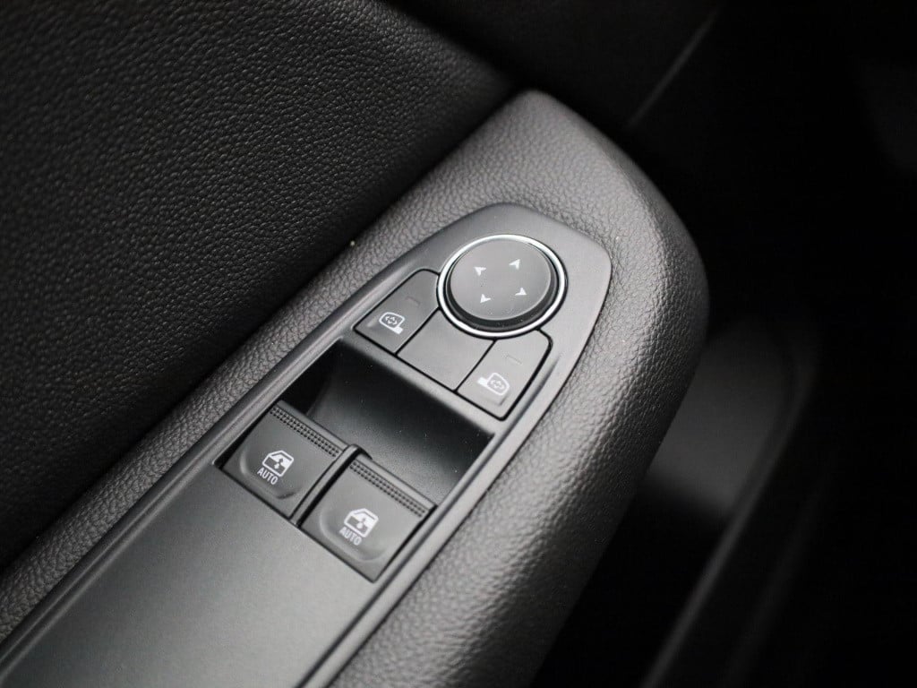 Renault Clio 1.0 tce zen | lage km stand! | navigatie | apple carplay / and
