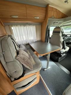Te Koop mooie Camper ADRIA-Adriatik Coral 660SL met 2 enkele bedden