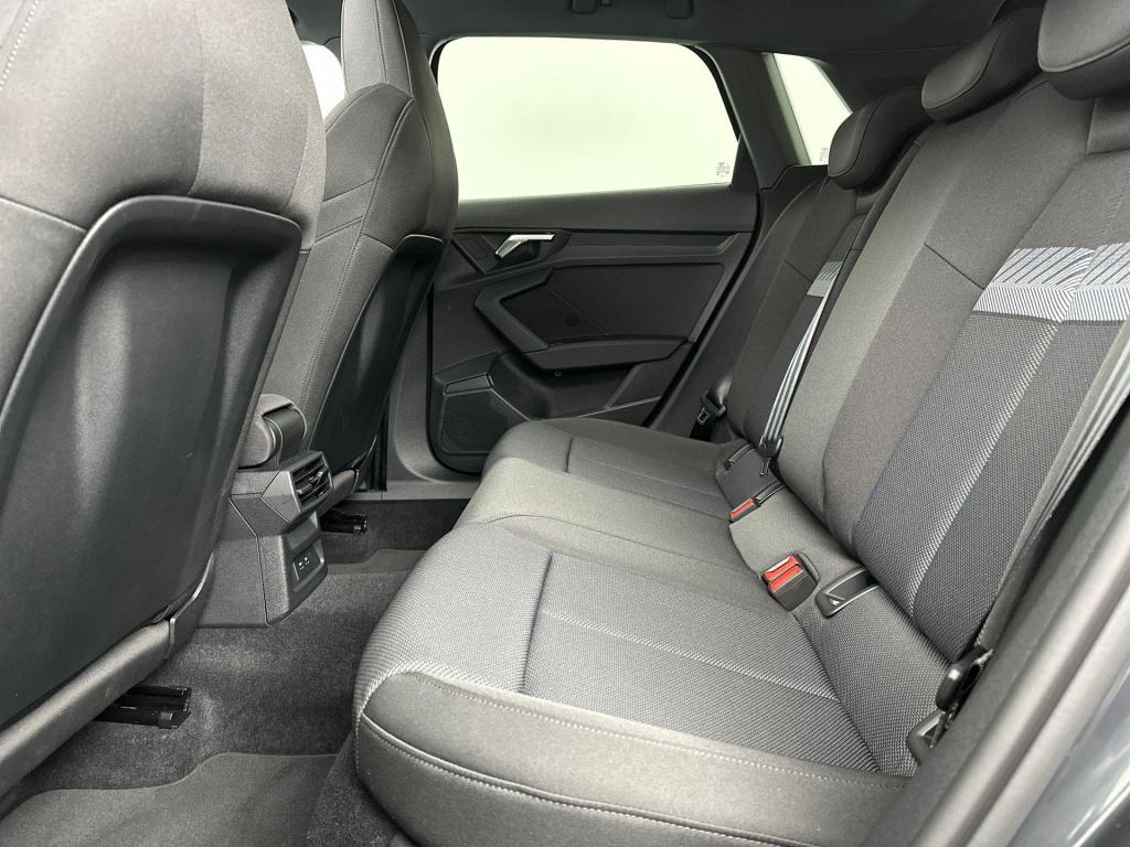 Audi A3 sportback 40 tfsi e s-line pano matrix massage