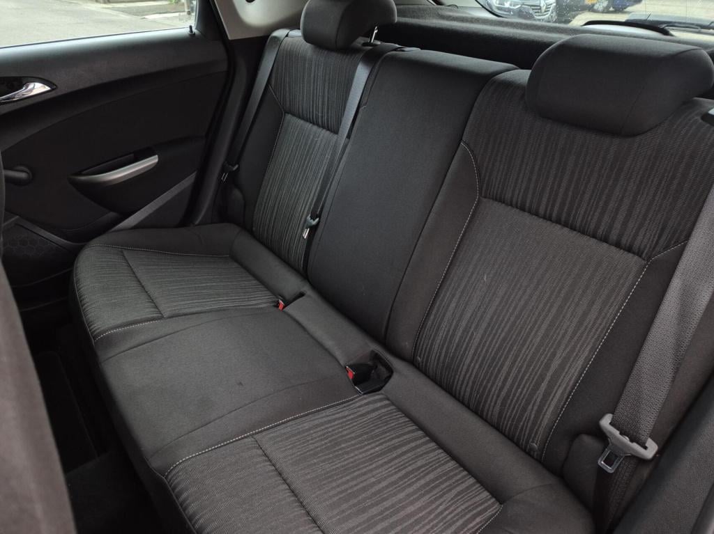 Opel Astra 1.4 turbo cosmo / origineel nl