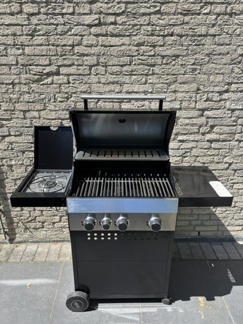 GASBARBECUE zo goed als nieuw!