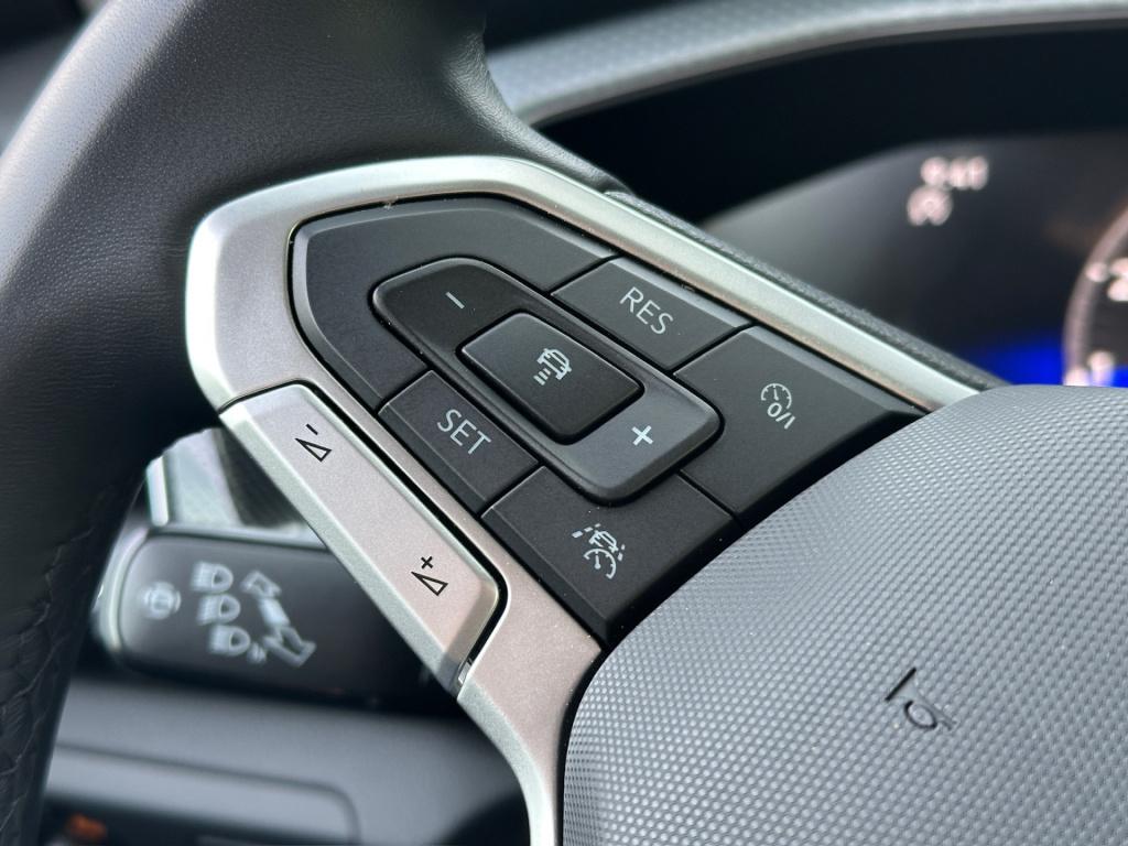 Volkswagen T-cross 1.0 tsi life | navi | climate | led | stoelverwarming | 