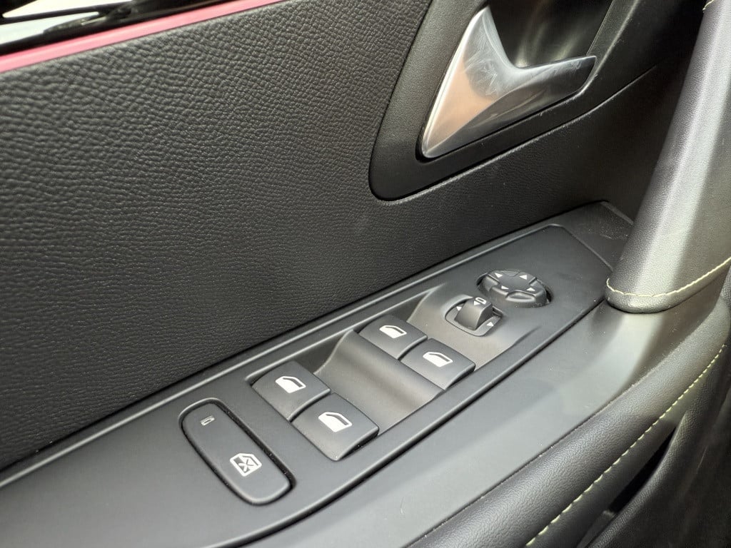Peugeot 208 1.2 puretech gt // automaat // panoramadak //