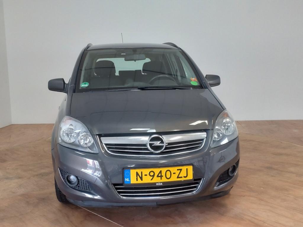 Opel Zafira 1.8i 16v | 7-persoons
