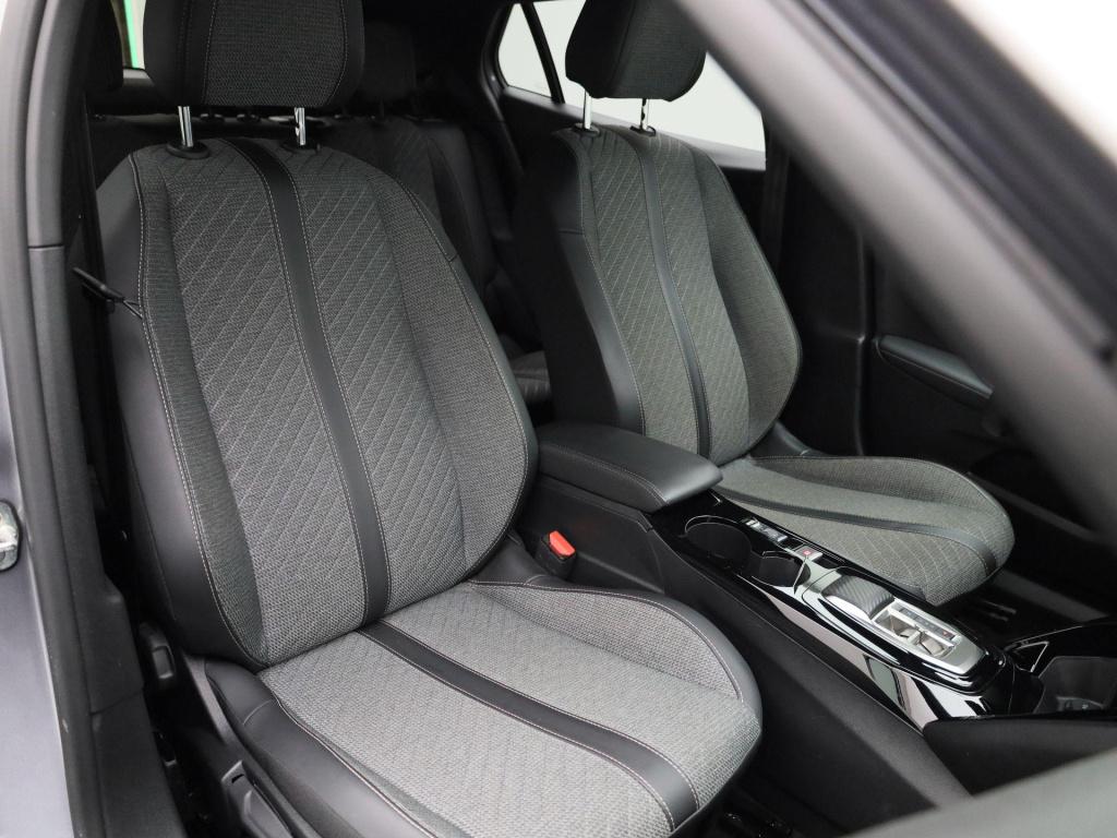 Peugeot E-2008 ev allure 54 kwh | automaat | climate control | virtual cock