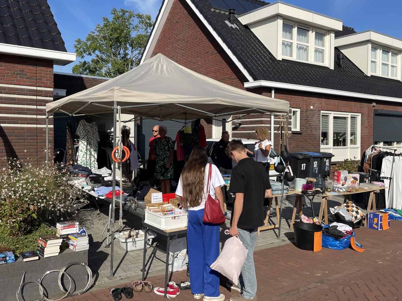 Eetkamerstoelen vind je op de Mega Rommelroute Wemeldinge Zat 5 Sept