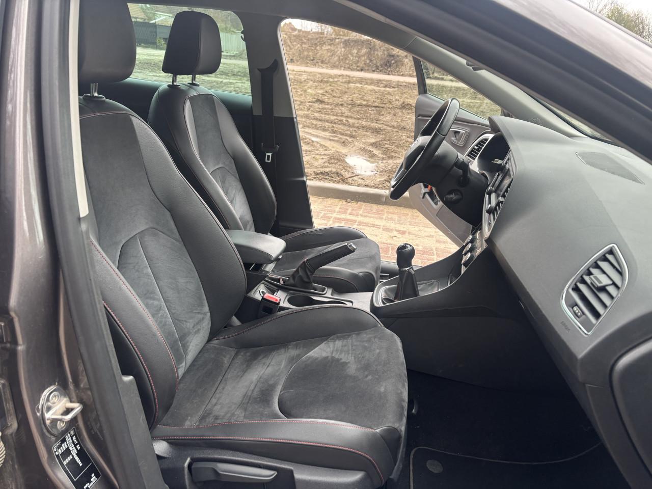 SEAT Leon FR First Edition 1.4 TSI (2014)